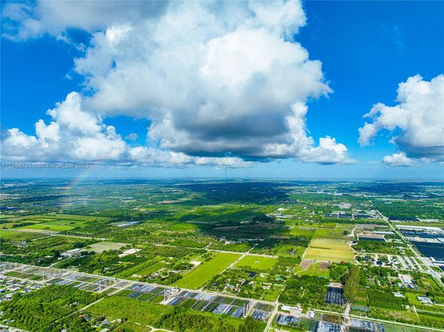 12922 SW 221st St, Miami, FL 33170