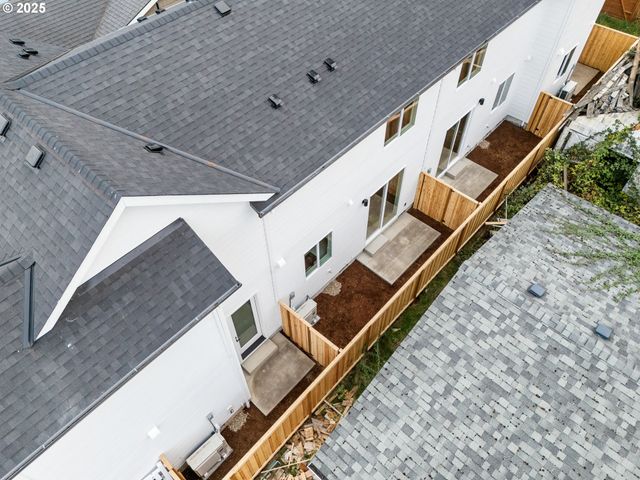 7387 N Mobile Ave, Portland, OR 97217