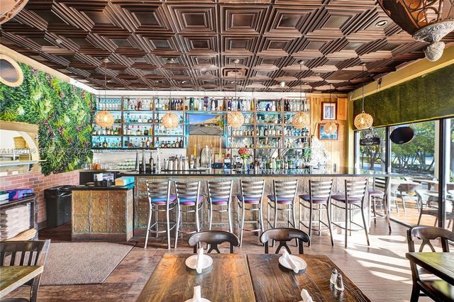 15400 Biscayne Blvd, North Miami, FL 33160