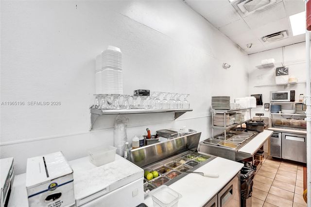 15400 Biscayne Blvd, North Miami, FL 33160