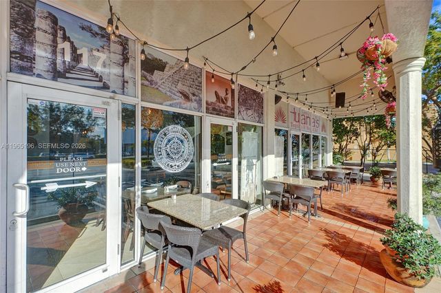 15400 Biscayne Blvd, North Miami, FL 33160