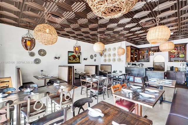 15400 Biscayne Blvd, North Miami, FL 33160