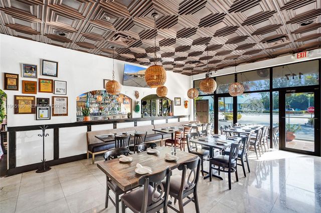 15400 Biscayne Blvd, North Miami, FL 33160