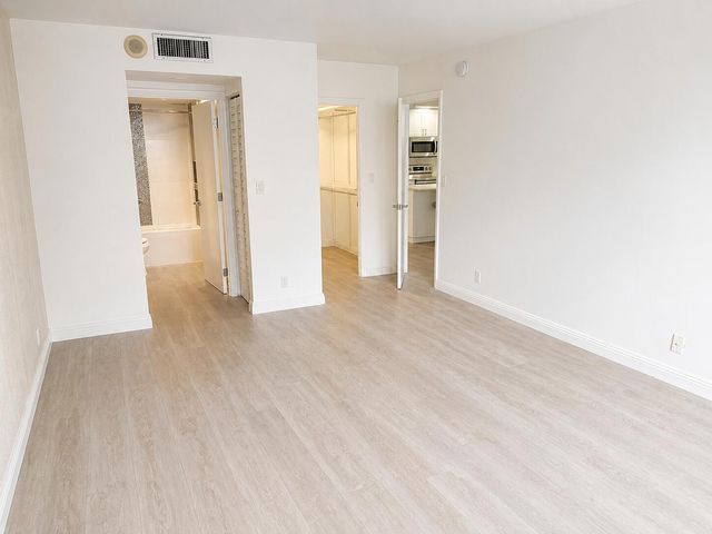 600 Three Islands Boulevard 1016, Hallandale Beach, FL 33009