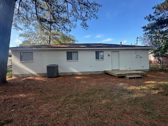 210 Hickory St, New Llano, LA 71461