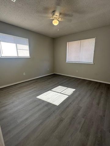 210 Hickory St, New Llano, LA 71461