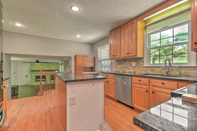 118 Bogey Drive, Abingdon, VA 24211