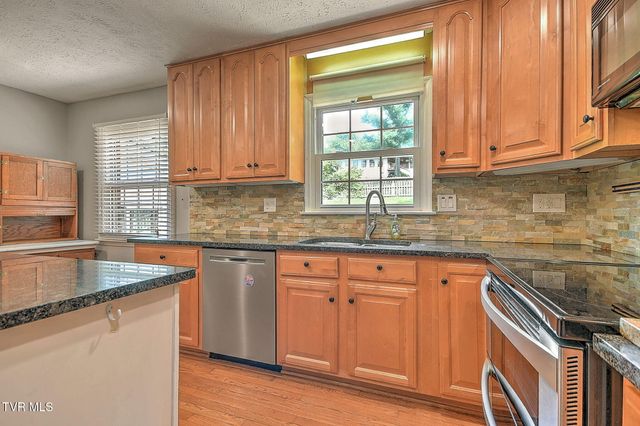 118 Bogey Drive, Abingdon, VA 24211