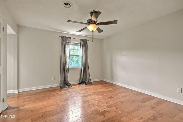 118 Bogey Drive, Abingdon, VA 24211