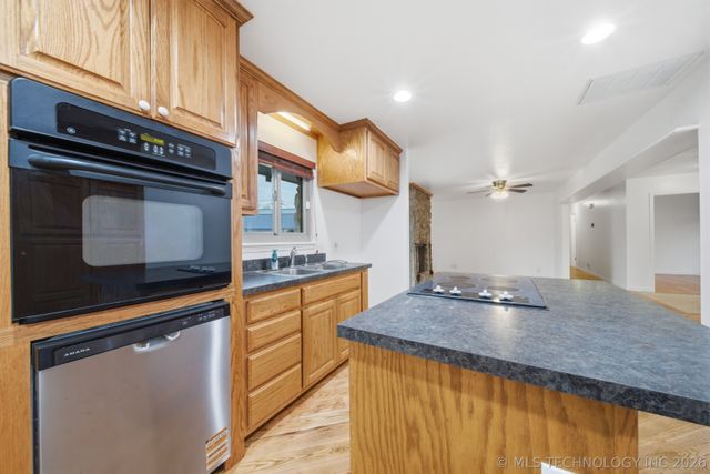 5618 E 36th Street S, Tulsa, OK 74135