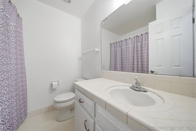 5618 E 36th Street S, Tulsa, OK 74135