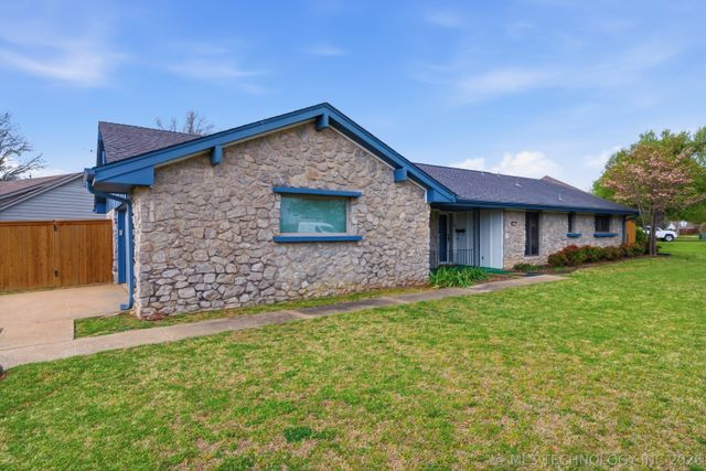 5618 E 36th Street S, Tulsa, OK 74135