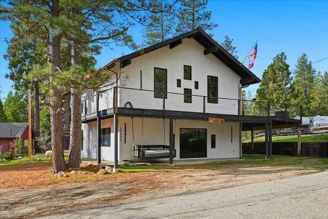 39490 Crane Valley Court, Bass Lake, CA 93604