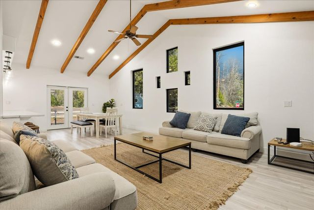 39490 Crane Valley Court, Bass Lake, CA 93604