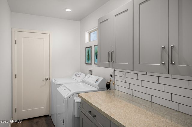 6912 E EDGEMONT Avenue, Scottsdale, AZ 85257