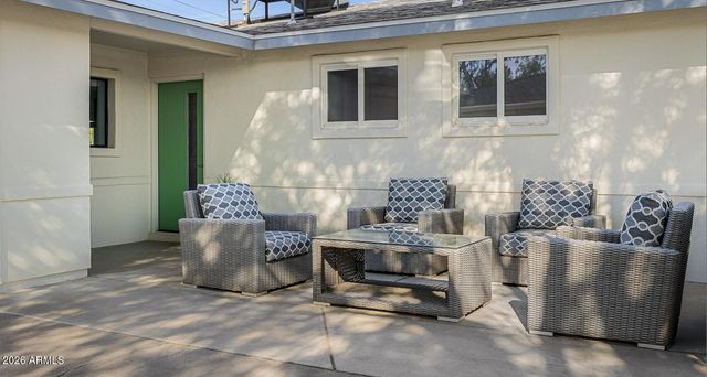 6912 E EDGEMONT Avenue, Scottsdale, AZ 85257