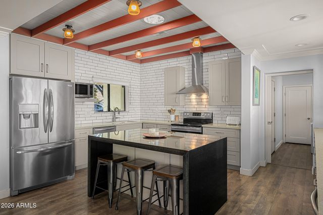 6912 E EDGEMONT Avenue, Scottsdale, AZ 85257