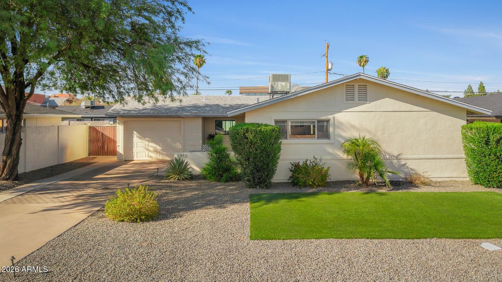 6912 E EDGEMONT Avenue, Scottsdale, AZ 85257 — photo 3