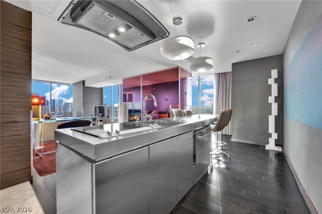 4381 West Flamingo Road 2022, Las Vegas, NV 89103