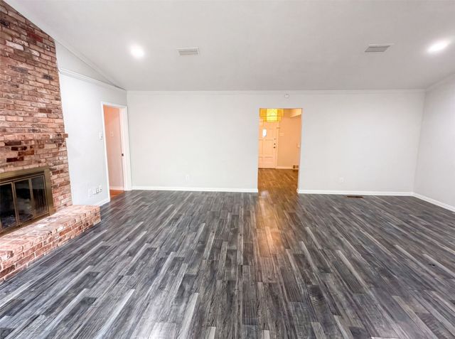 8839 Sweetwater Drive, Dallas, TX 75228