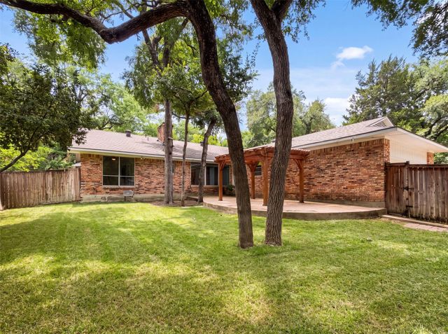 8839 Sweetwater Drive, Dallas, TX 75228