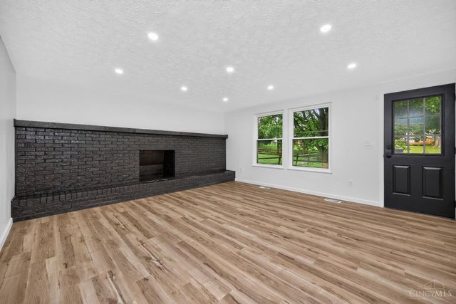 12022 Kenn Road, Springdale, OH 45240