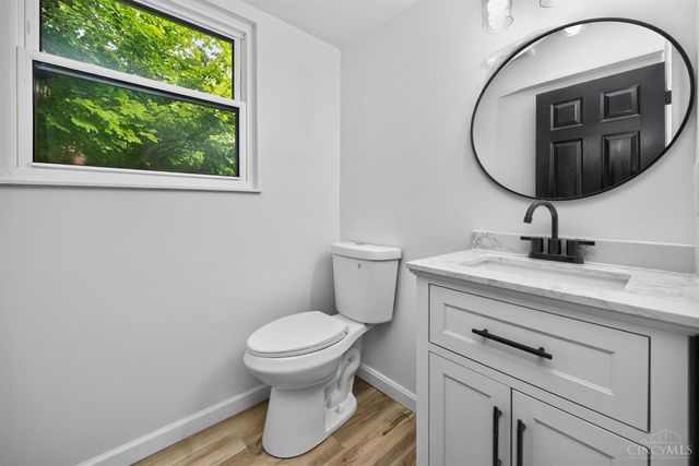12022 Kenn Road, Springdale, OH 45240