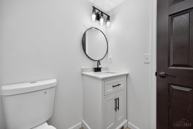 12022 Kenn Road, Springdale, OH 45240
