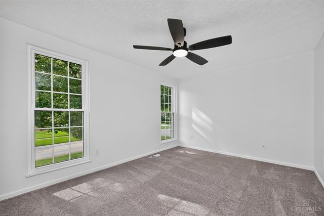 12022 Kenn Road, Springdale, OH 45240