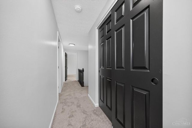 12022 Kenn Road, Springdale, OH 45240