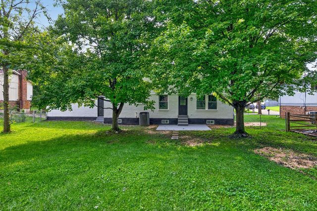 12022 Kenn Road, Springdale, OH 45240