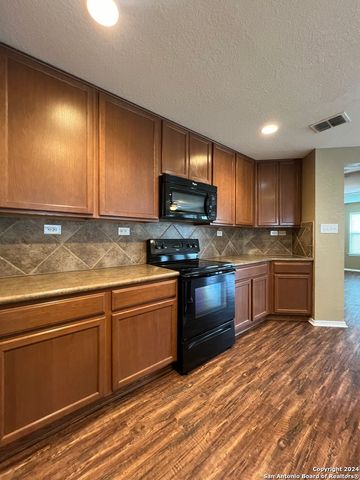 9058 CANTER HORSE, San Antonio, TX 78254