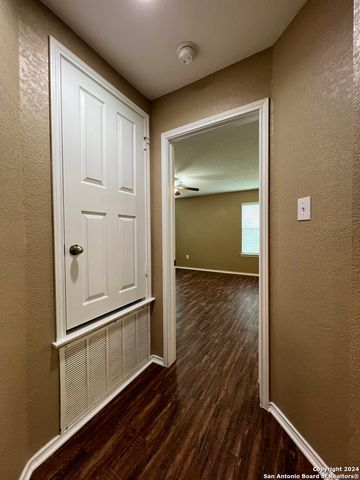9058 CANTER HORSE, San Antonio, TX 78254