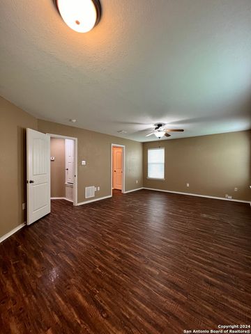 9058 CANTER HORSE, San Antonio, TX 78254