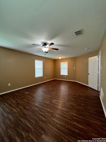 9058 CANTER HORSE, San Antonio, TX 78254