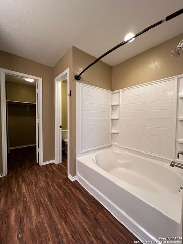 9058 CANTER HORSE, San Antonio, TX 78254