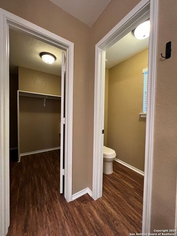 9058 CANTER HORSE, San Antonio, TX 78254