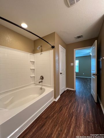 9058 CANTER HORSE, San Antonio, TX 78254