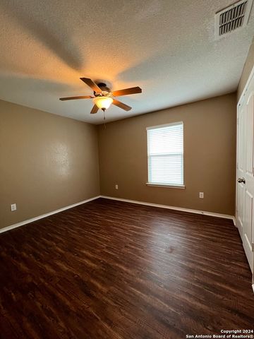 9058 CANTER HORSE, San Antonio, TX 78254