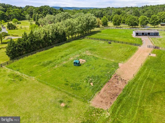 39311 RICKARD RD, Lovettsville, VA 20180