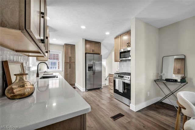 3630 Raymont Boulevard, University Heights, OH 44118