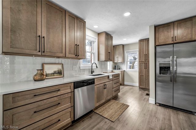 3630 Raymont Boulevard, University Heights, OH 44118