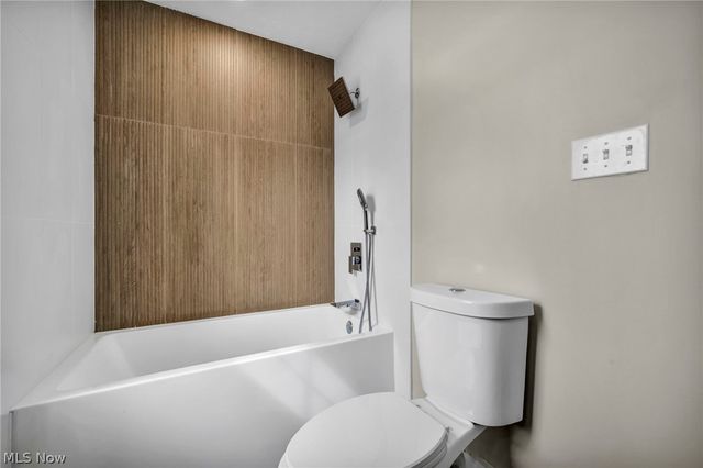 3630 Raymont Boulevard, University Heights, OH 44118