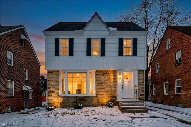 3630 Raymont Boulevard, University Heights, OH 44118