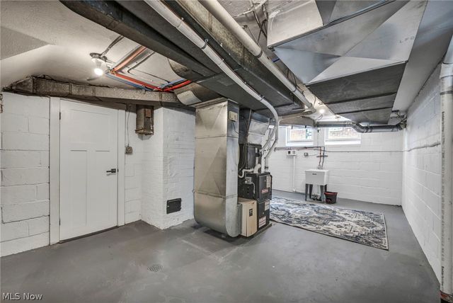 3630 Raymont Boulevard, University Heights, OH 44118