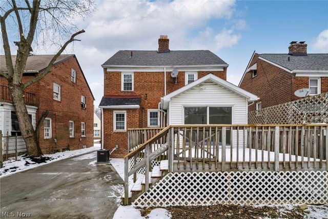 3630 Raymont Boulevard, University Heights, OH 44118