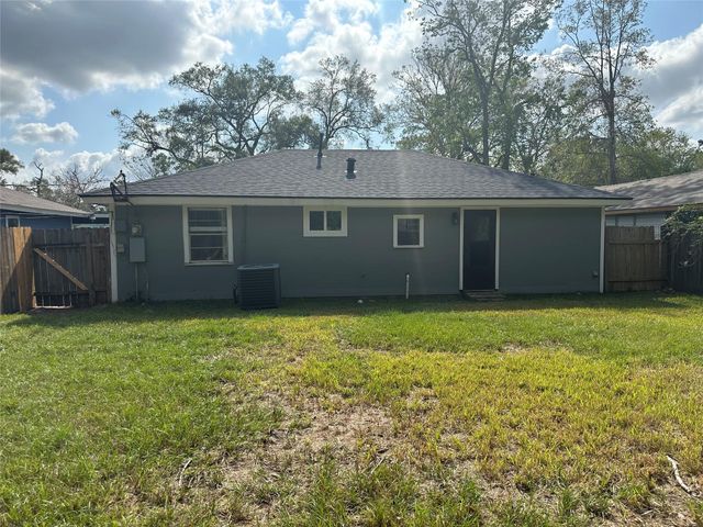 9505 Everglade Drive, Houston, TX 77078