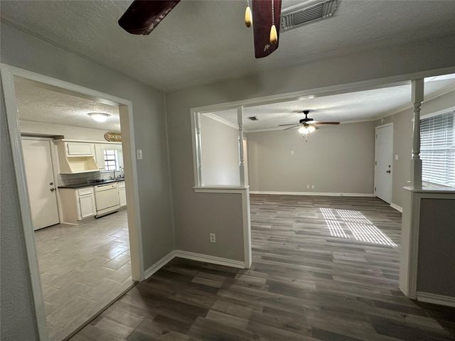 9505 Everglade Drive, Houston, TX 77078