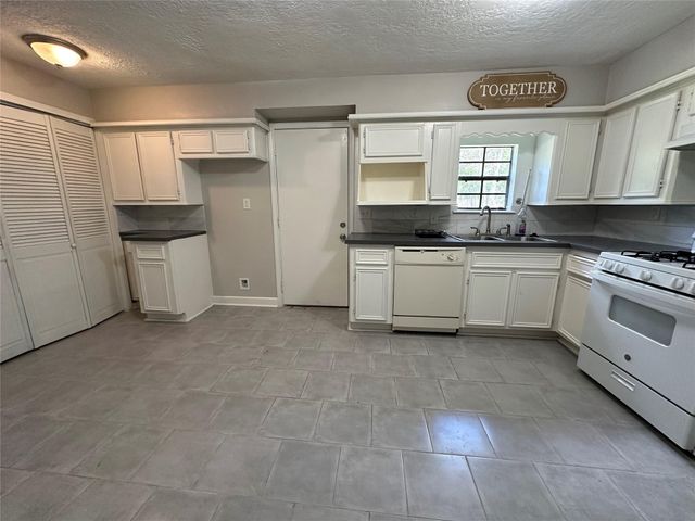 9505 Everglade Drive, Houston, TX 77078