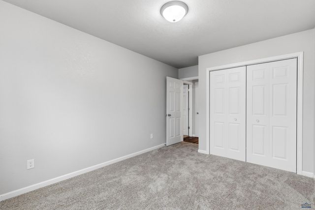 929 HALLEY AVE, Rapid City, SD 57701